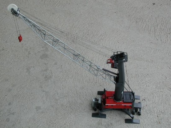 liebherr-lhm320-harbor-crane-conrad-CON2111