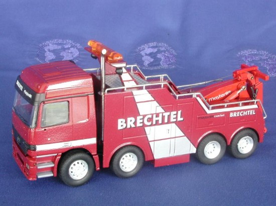 mb-actros-tow-truck-brechtel-red-conrad-CON40142.02