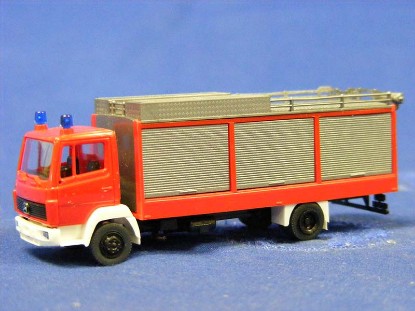 mercedes-benz-fire-emergency-trsuck-roskopf-RSF462