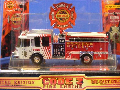 ferrara-inferno-pumper-vol-fd-collectors-club-code-3-collectibles-COD12257