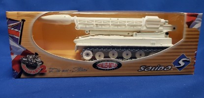 Picture of Russian PT 36 missile launcher  white winter camo.